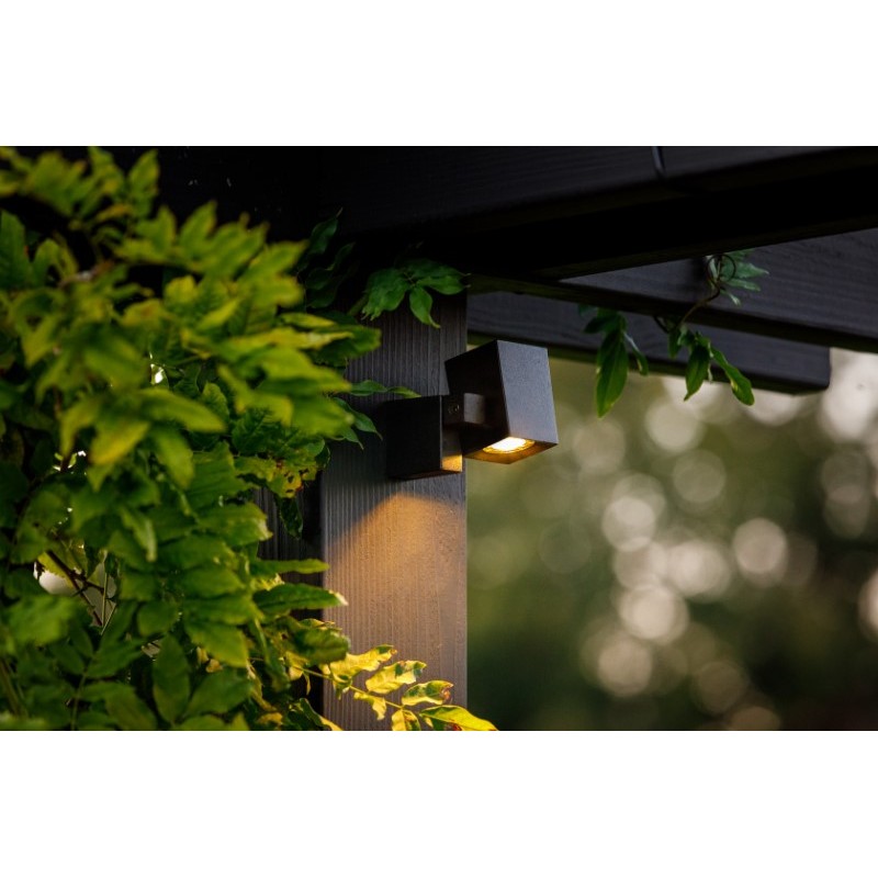 Quartz (196W) Ландшафтный светильник, IP44, тип лампы MR11 12V AC/DC, мощность 2 Вт, 120 Lumen, ресурс 20к часов. Тип кабеля SPT-1W(3 м). Материал - алюминий.
